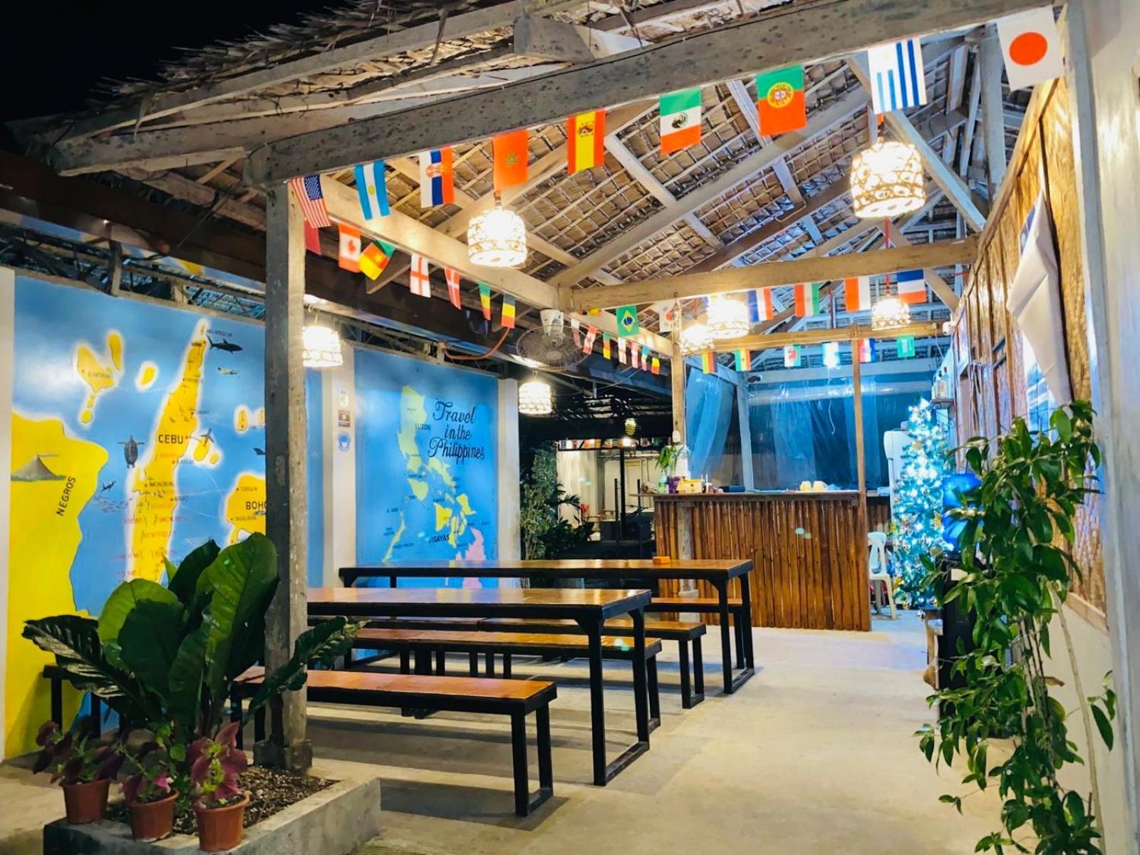 Ananas Guesthouse Moalboal Exterior photo