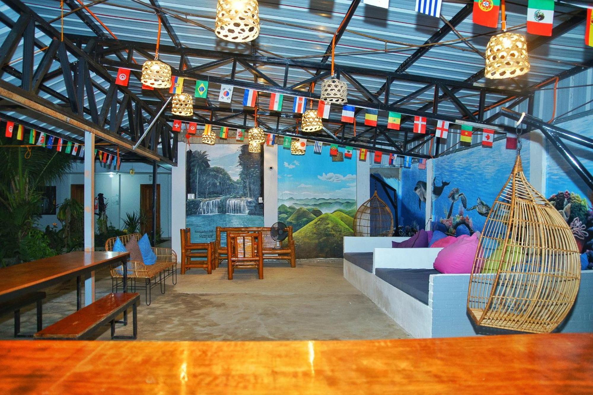 Ananas Guesthouse Moalboal Exterior photo